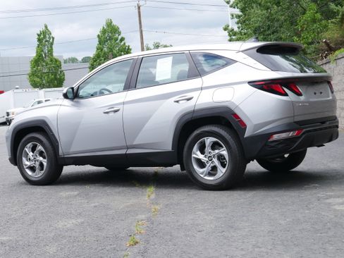 Used 2023 Hyundai Tucson SE AWD/4WD image 4