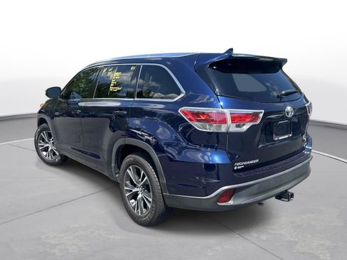 Used 2016 Toyota Highlander XLE FWD image 8