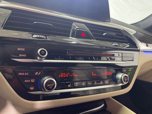 Used 2017 BMW 530i image 21