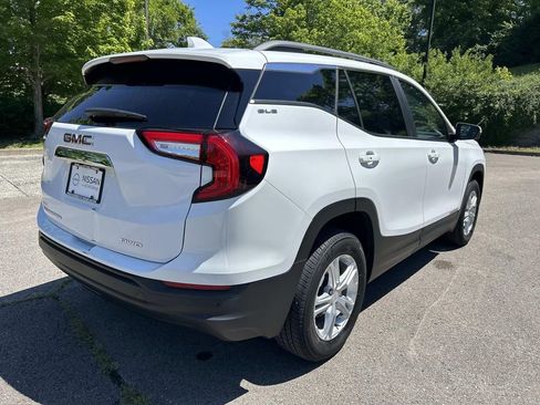 Used 2024 GMC Terrain SLE w/ Driver Convenience Package AWD/4WD image 7