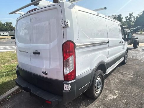 Used 2016 Ford Transit 250 130 Low Roof RWD image 4