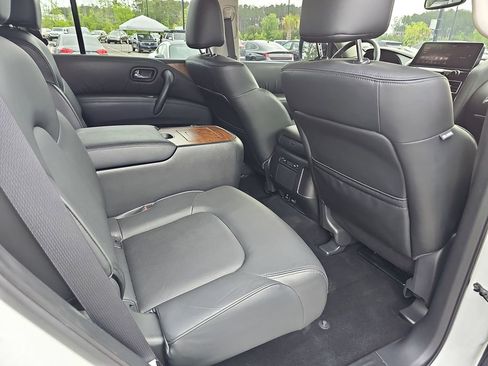 Used 2023 Nissan Armada SL w/ Captain's Chairs Package AWD/4WD image 14