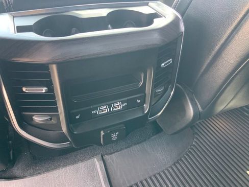 Used 2025 RAM 1500 Laramie w/ Sport Appearance Package AWD/4WD image 17