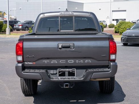 Used 2018 Toyota Tacoma SR w/ SR Convenience Package image 4