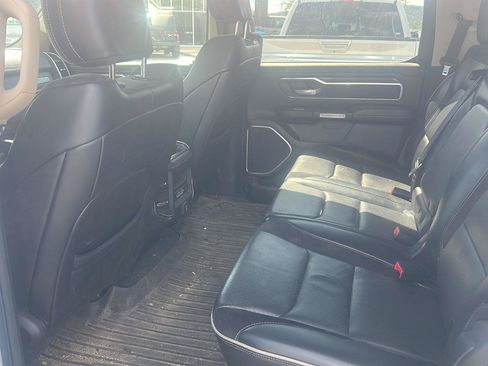 Used 2019 RAM 1500 Laramie AWD/4WD image 13