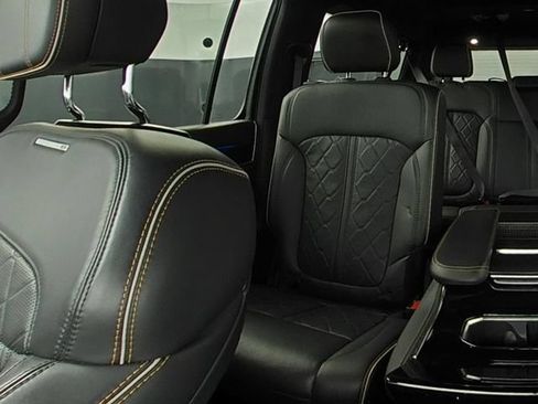 Used 2024 Jeep Grand Wagoneer L Series III w/ Quick Order Packagew 28T AWD/4WD image 28