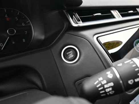 Used 2020 Land Rover Range Rover Velar R-Dynamic S image 15