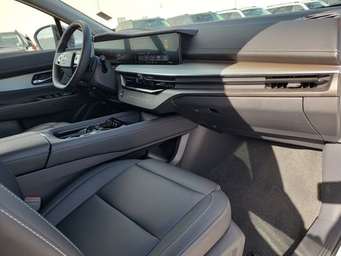 Used 2025 Nissan Murano SL AWD/4WD image 18