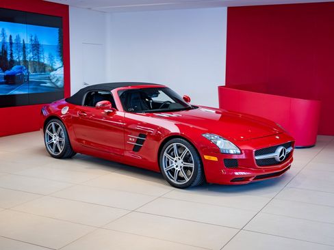 Used 2012 Mercedes-Benz SLS AMG Roadster image 25