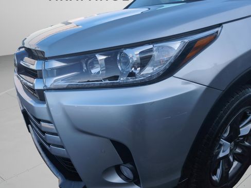 Used 2018 Toyota Highlander Limited Platinum image 33