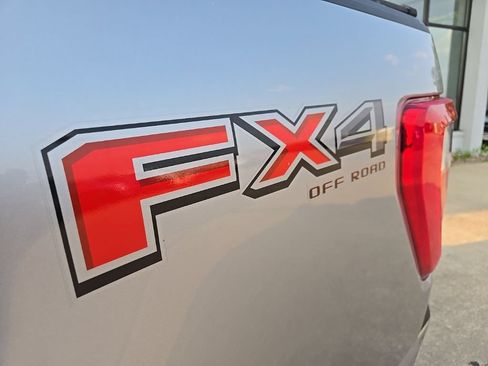 Used 2022 Ford F150 XL w/ FX4 Off-Road Package AWD/4WD image 23