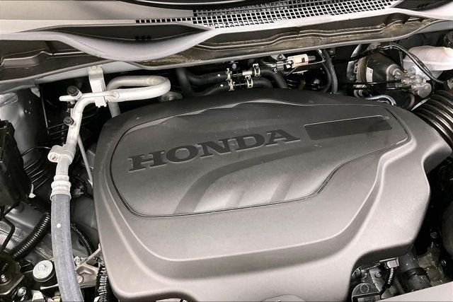 Certified 2026 Honda Odyssey Touring image 30
