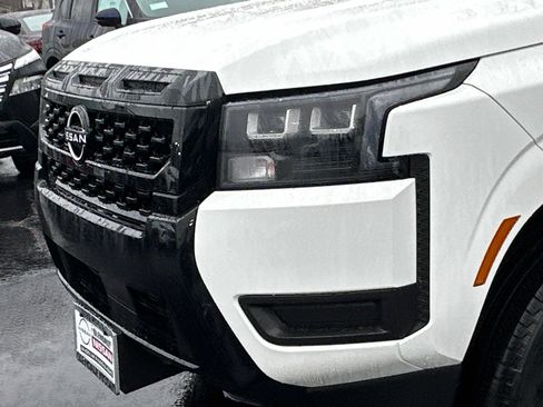 New 2026 Nissan Frontier SV w/ SV Convenience Package image 8