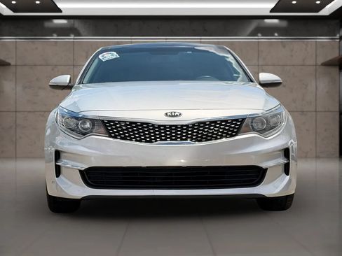 Used 2016 Kia Optima EX w/ Premium Package FWD image 4