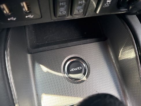 Used 2025 Mitsubishi Outlander Sport SE AWD/4WD image 13