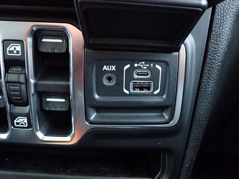 New 2026 Jeep Gladiator Sport image 17