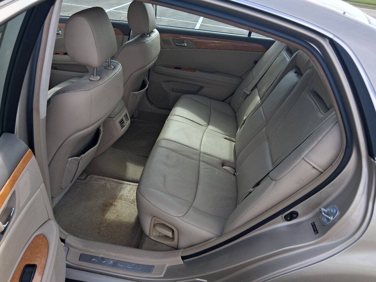 Used 2007 Toyota Avalon XLS FWD image 13