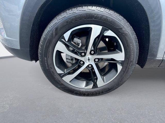 Used 2024 Chevrolet Trax RS w/ Driver Confidence Package FWD image 10