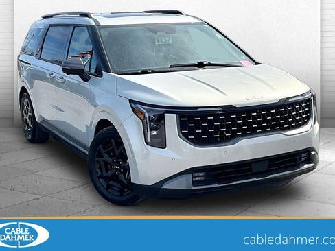 Used 2025 Kia Carnival SX w/ SX Dark Edition Package image 1