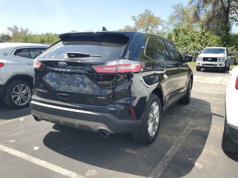 Used 2023 Ford Edge Titanium image 5