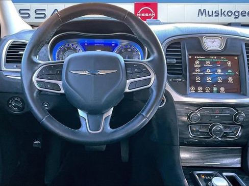 Used 2021 Chrysler 300 Touring w/ Sport Appearance Package image 8