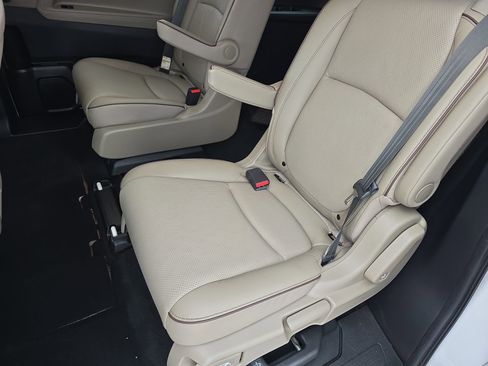 Used 2024 Honda Odyssey Elite image 15