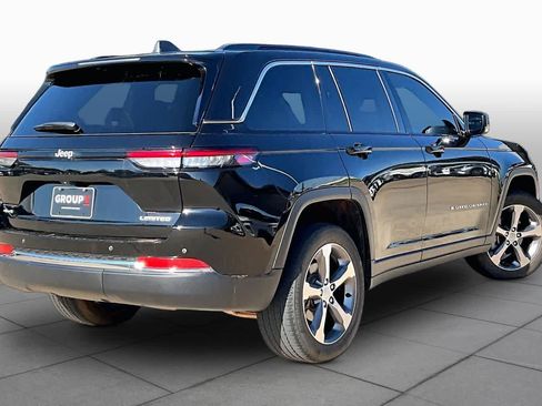 Used 2024 Jeep Grand Cherokee Limited w/ Trailer Tow Package AWD/4WD image 12