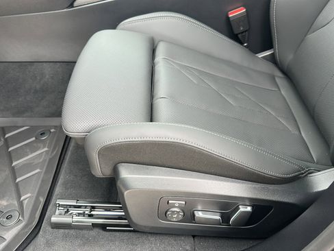 New 2026 BMW X3 xDrive30 w/ Premium Package image 12