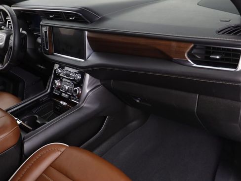 Used 2024 GMC Yukon XL Denali Ultimate image 22