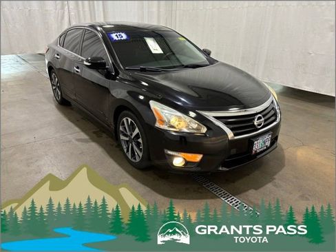Used 2015 Nissan Altima 2.5 SL w/ Technology Package image 1
