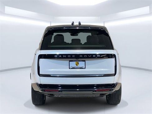 Used 2024 Land Rover Range Rover SE image 7