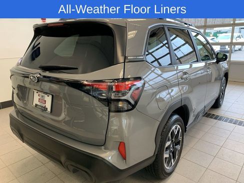 Used 2025 Subaru Forester Premium w/ Convenience Package #1 image 19