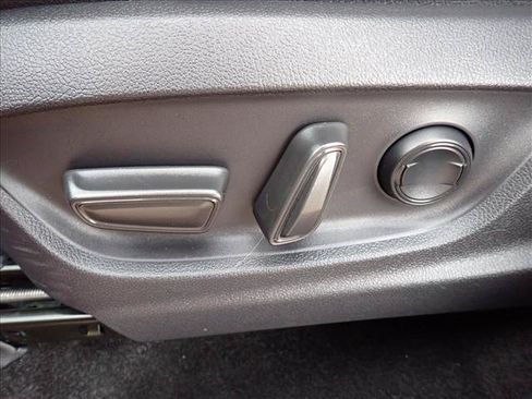 Used 2024 Subaru Solterra AWD/4WD image 13