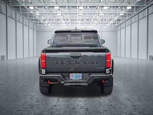 Used 2025 Toyota Tacoma TRD Pro AWD/4WD image 4