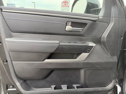 Used 2025 Toyota Tundra Platinum AWD/4WD image 21