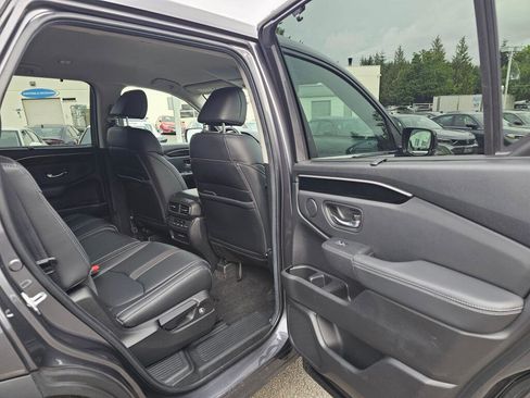 Used 2025 Honda Pilot EX-L image 15