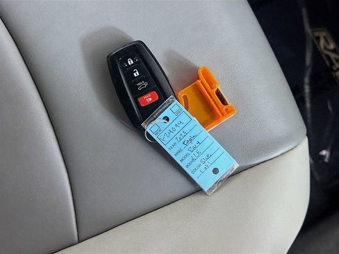 Used 2023 Toyota RAV4 XLE Premium FWD image 35