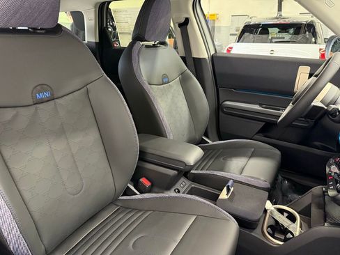 Certified 2025 MINI Cooper Countryman S image 27