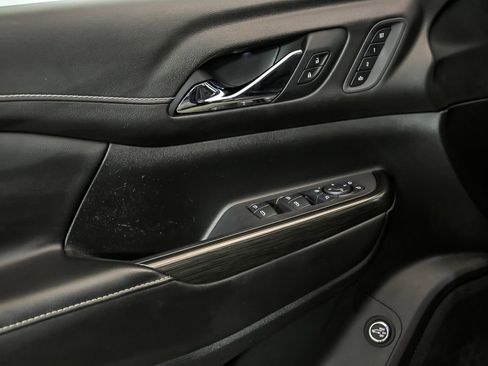 Used 2021 GMC Acadia SLT w/ Premium Package AWD/4WD image 10