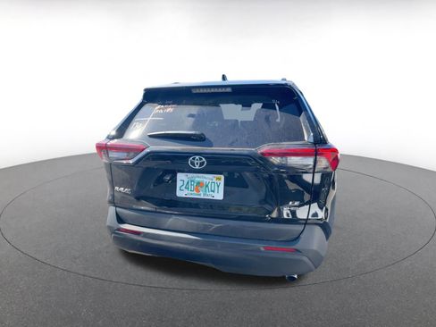 Used 2025 Toyota RAV4 LE image 5