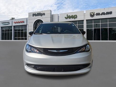 New 2026 Chrysler Voyager LX FWD image 8