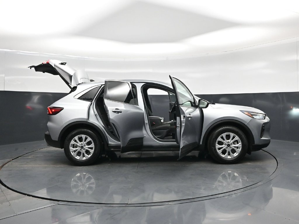 Used 2024 Ford Escape Active FWD image 4
