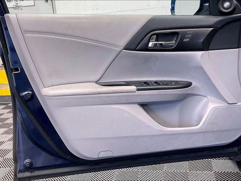 Used 2014 Honda Accord EX-L image 20
