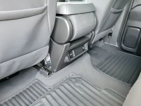 Certified 2022 Chevrolet Silverado 1500 Custom RWD image 34