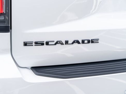 Used 2025 Cadillac Escalade ESV Sport Platinum w/ LPO, ONYX Package RWD image 20