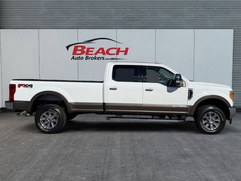 Used 2017 Ford F350 Lariat w/ Lariat Ultimate Package image 9