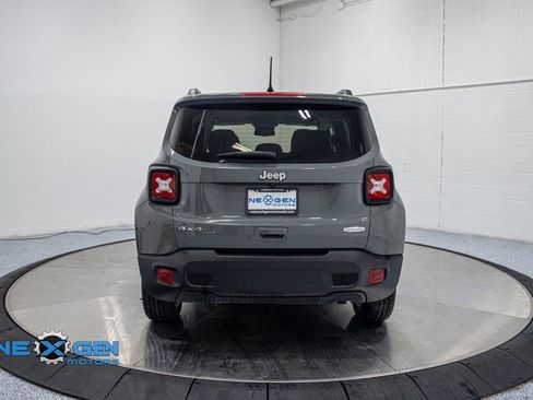 Used 2022 Jeep Renegade Latitude w/ Convenience Group image 6