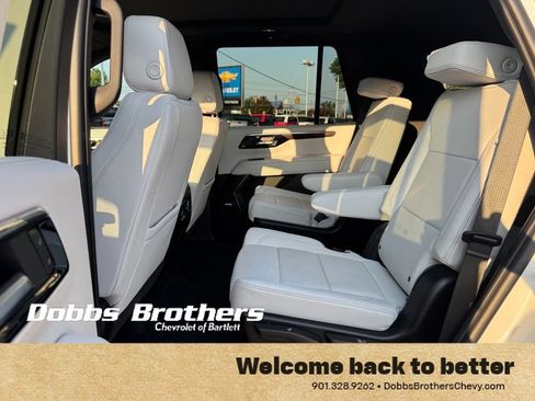 Used 2025 Chevrolet Tahoe Premier w/ Sun And Tow Package AWD/4WD image 34