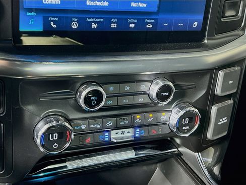 Used 2021 Ford F150 Lariat AWD/4WD image 26
