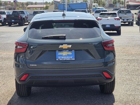 New 2026 Chevrolet Trax LS FWD image 4